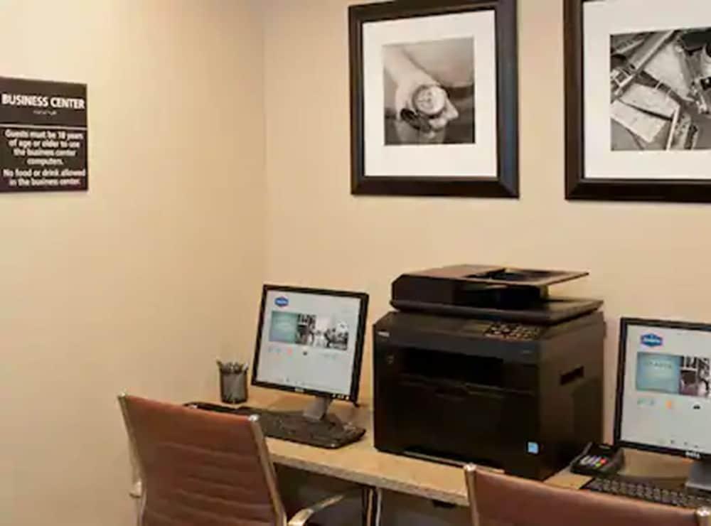 Larkspur Landing Hotel 3*